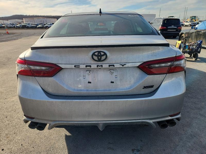 Фото 6 - TOYOTA CAMRY