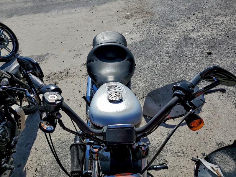 HARLEY-DAVIDSON XL1200 N 2009