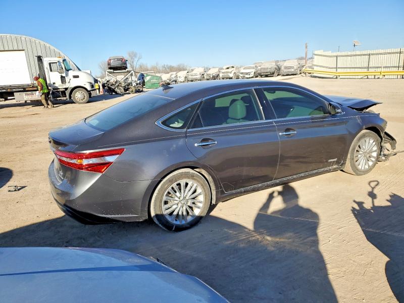 Фото 3 - TOYOTA AVALON