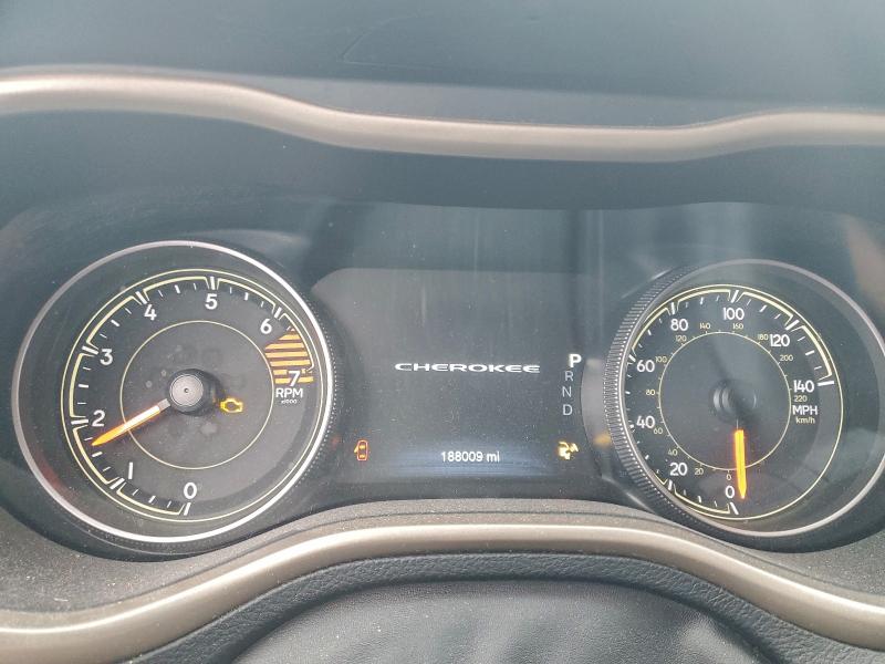 Фото 9 - JEEP GRAND CHER