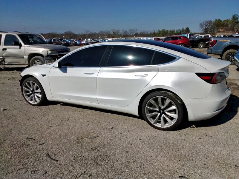 Фото 2 - TESLA MODEL 3