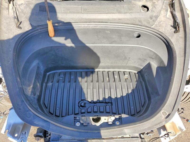 Фото 11 - TESLA MODEL 3