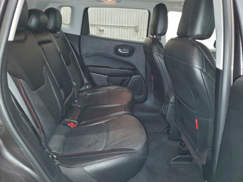 Фото 11 - JEEP COMPASS