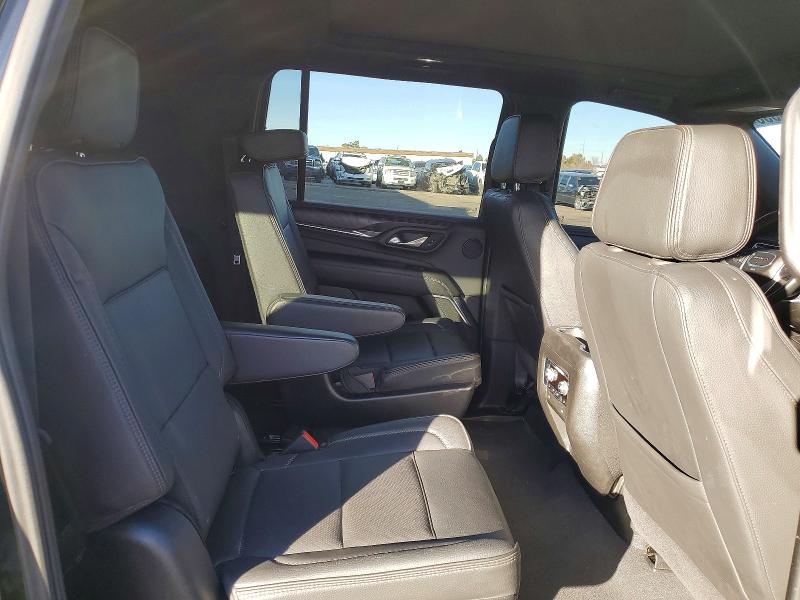 Фото 11 - GMC YUKON