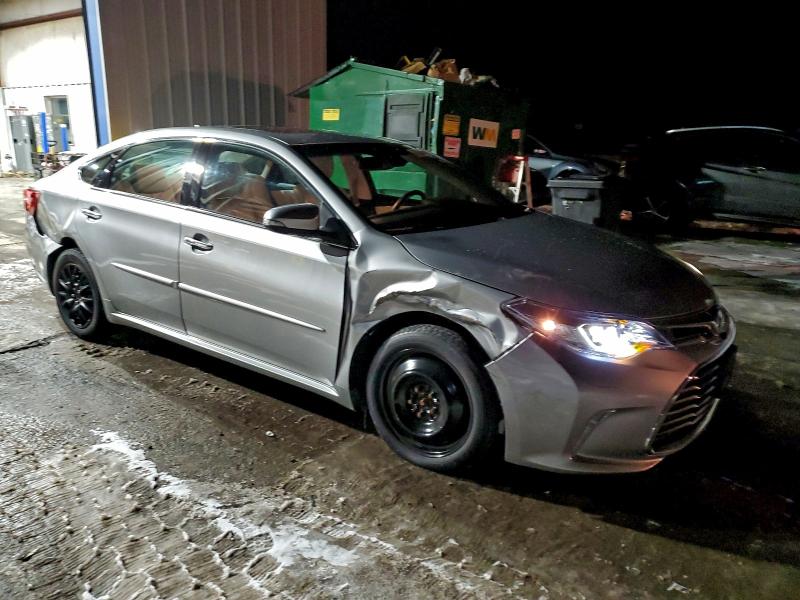 Фото 4 - TOYOTA AVALON