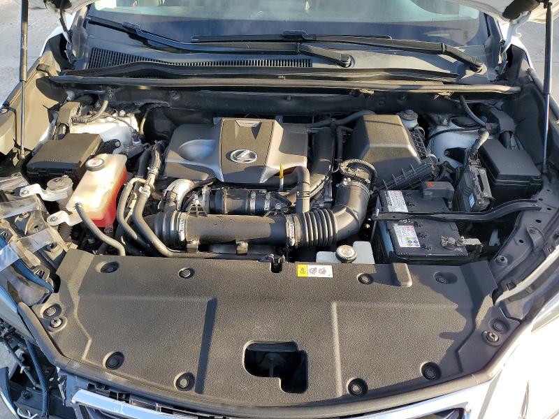 Фото 11 - LEXUS NX