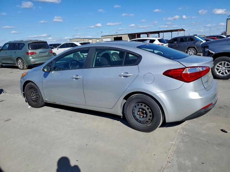 Фото 2 - KIA FORTE