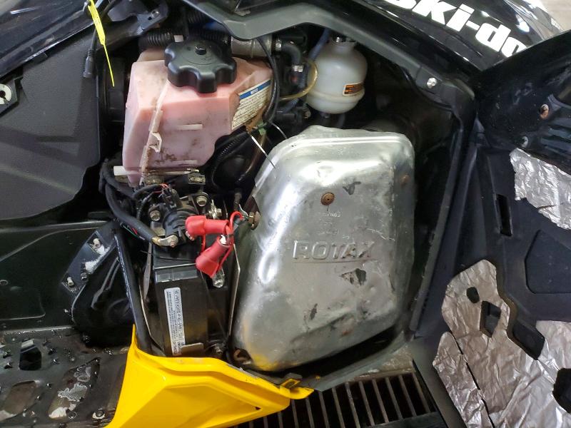 Фото 7 - SKI-DOO SNOWMOBILE