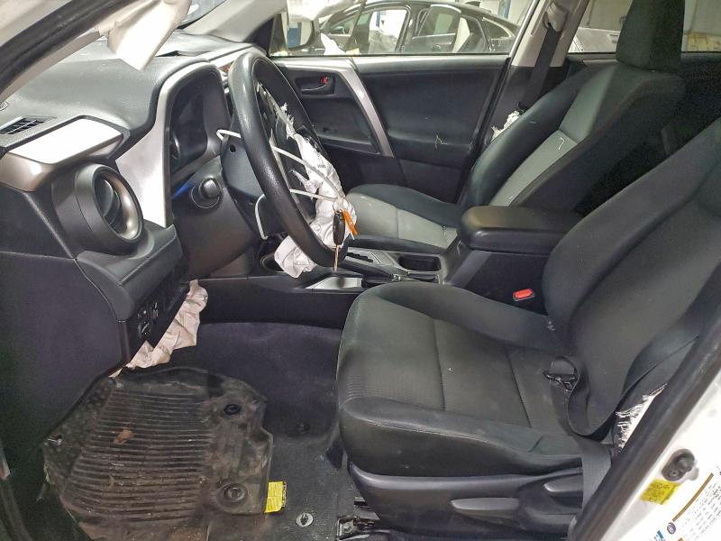 Фото 7 - TOYOTA RAV4