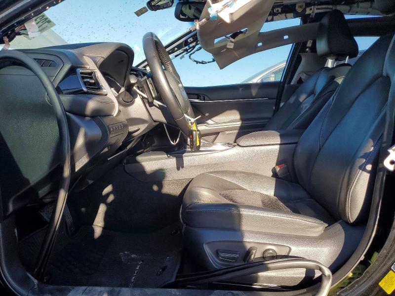 Фото 7 - TOYOTA CAMRY