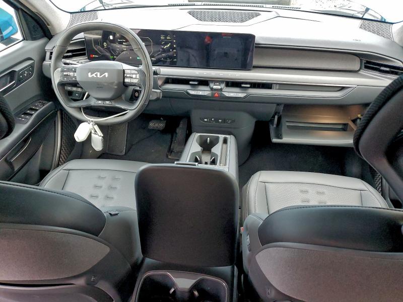 KIA EV9 WIND 2026 VIN 5XYAFFS51TG006757