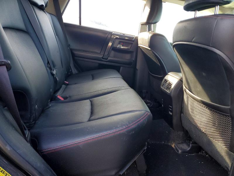 Фото 11 - TOYOTA 4RUNNER