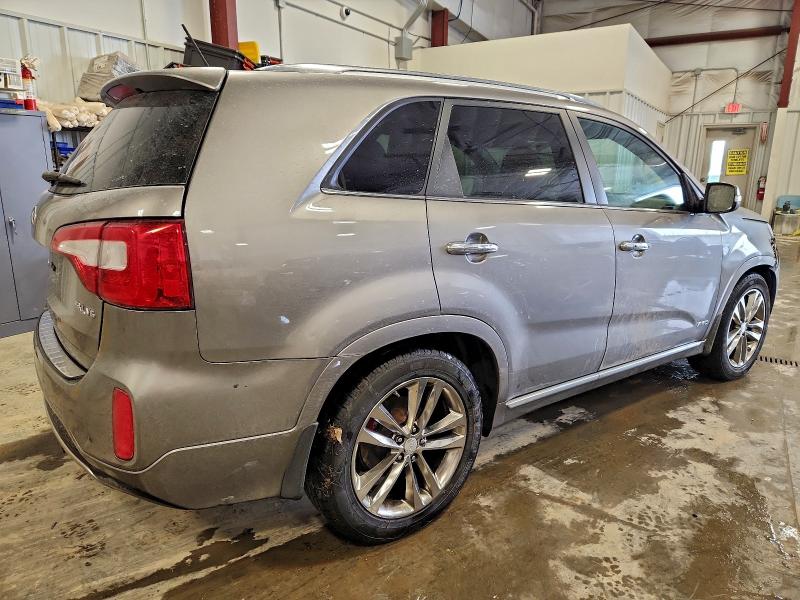 Фото 3 - KIA SORENTO