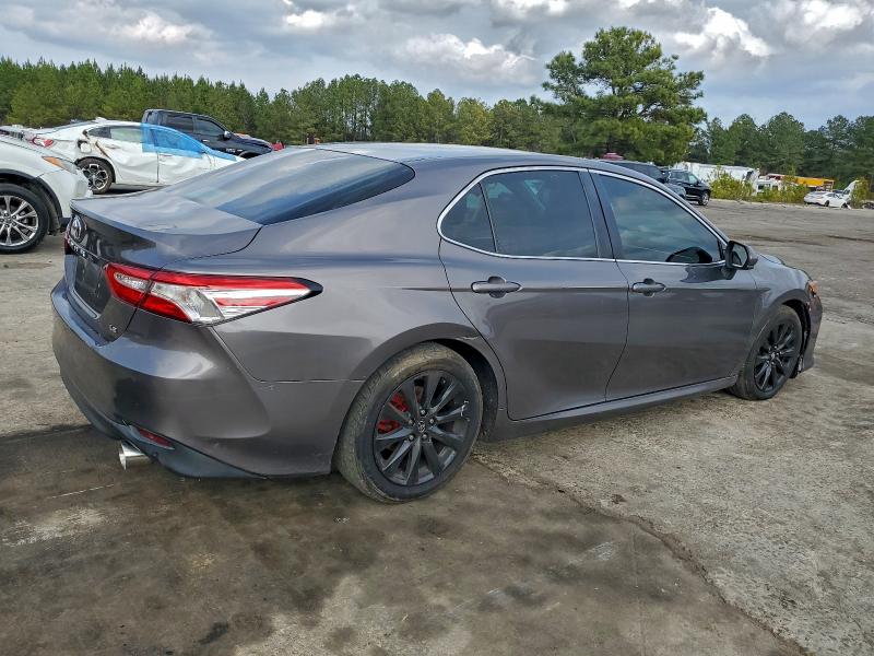 Фото 3 - TOYOTA CAMRY