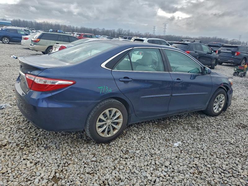 Фото 3 - TOYOTA CAMRY