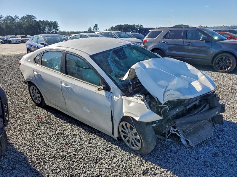 Фото 4 - KIA FORTE