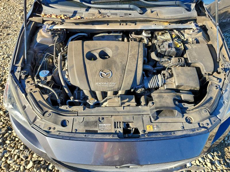 Фото 11 - MAZDA 3