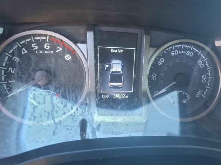 Фото 8 - TOYOTA TACOMA