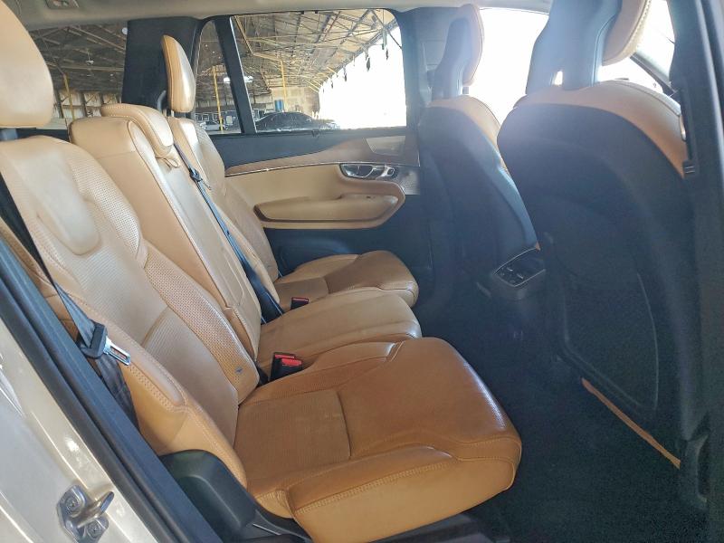 Фото 10 - VOLVO XC90