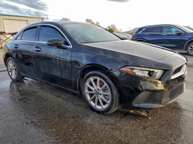 MERCEDES-BENZ A-CLASS 2019 VIN WDD3G4EB9KW002300