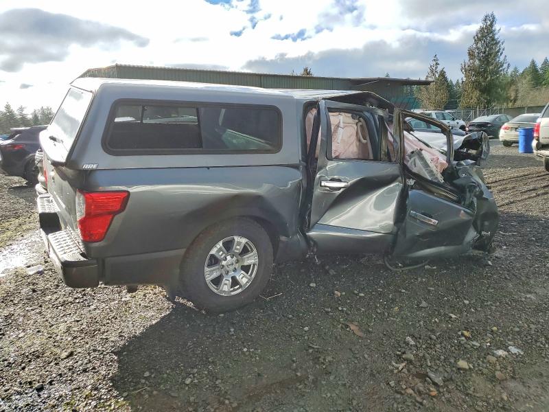 Фото 3 - NISSAN TITAN