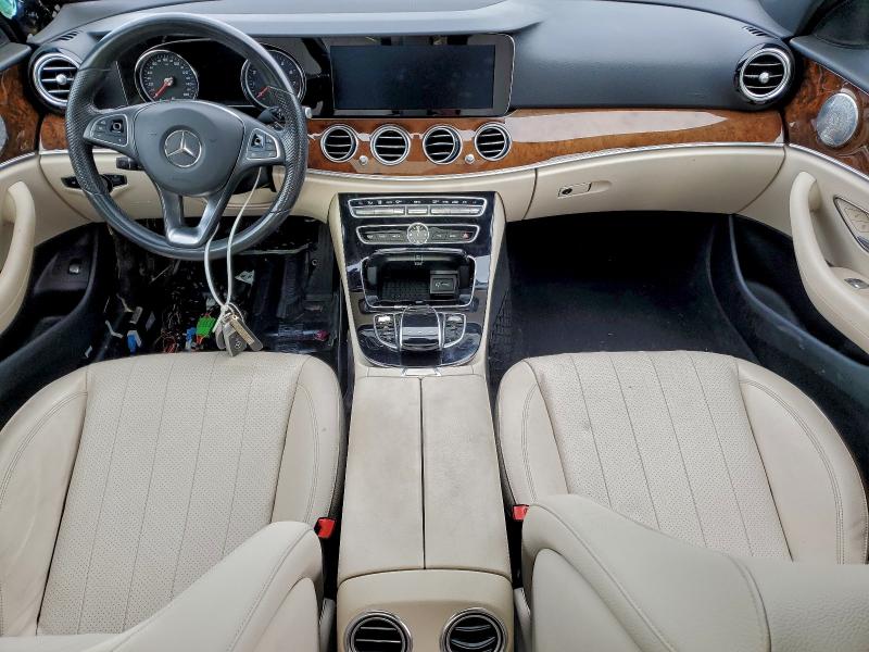 Фото 8 - MERCEDES-BENZ E-CLASS