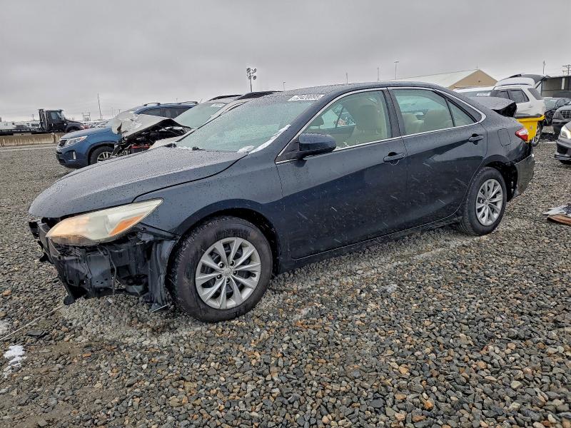 Фото 1 - TOYOTA CAMRY