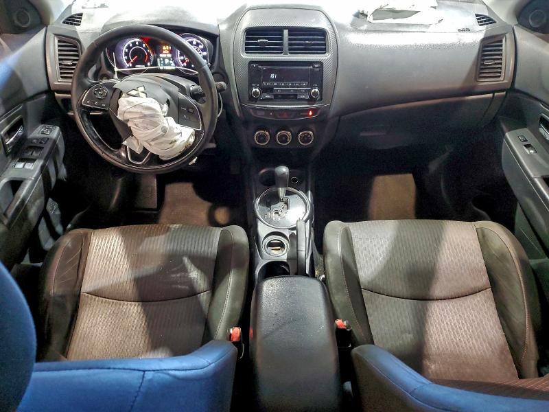 Фото 8 - MITSUBISHI OUTLANDER