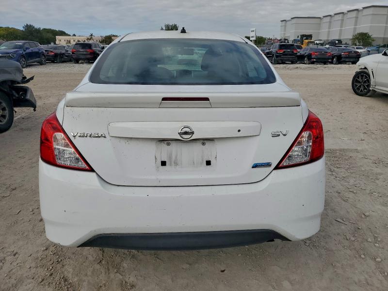 Фото 6 - NISSAN VERSA