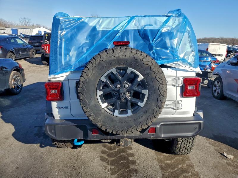 Фото 6 - JEEP WRANGLER