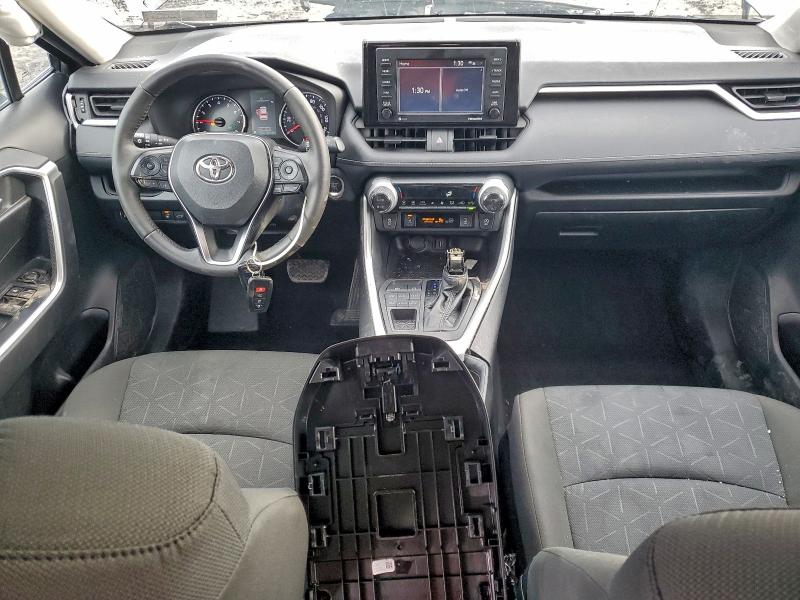 Фото 8 - TOYOTA RAV4