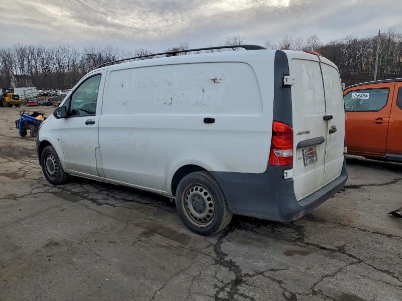 Фото 2 - MERCEDES-BENZ METRIS