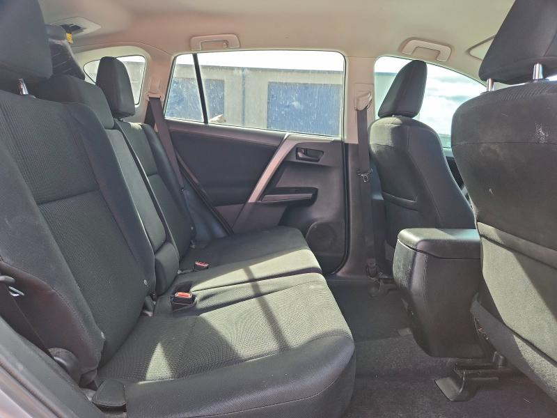 Фото 11 - TOYOTA RAV4