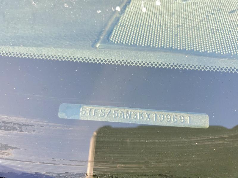 Фото 12 - TOYOTA TACOMA