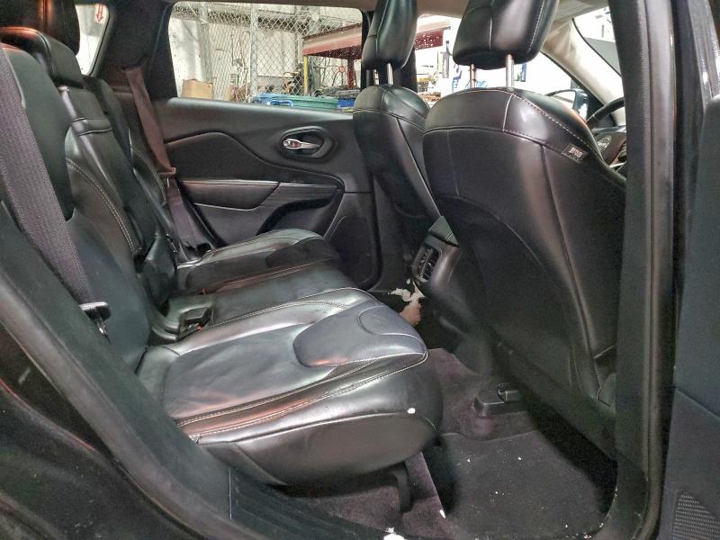 Фото 10 - JEEP GRAND CHER