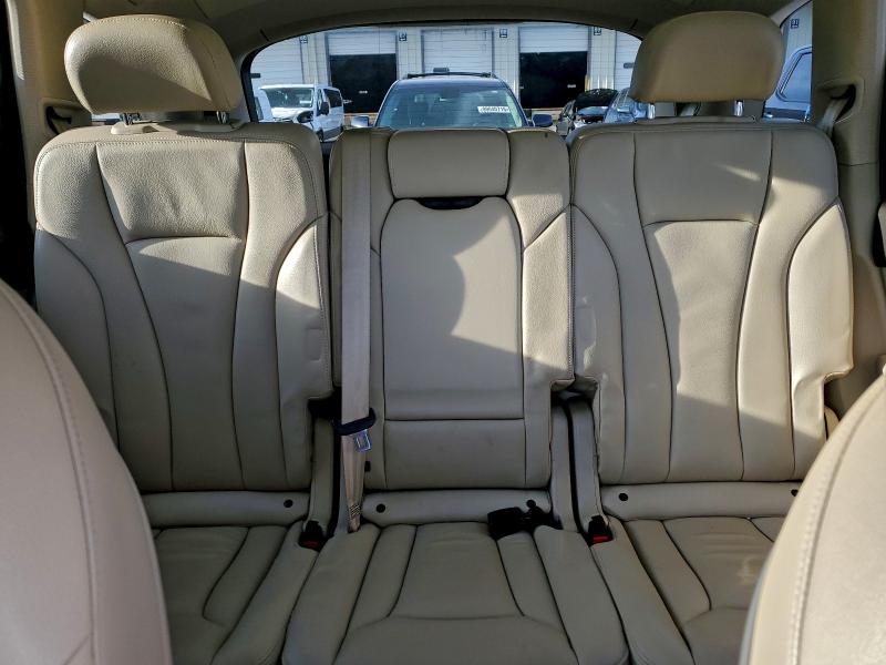 Фото 10 - AUDI Q7