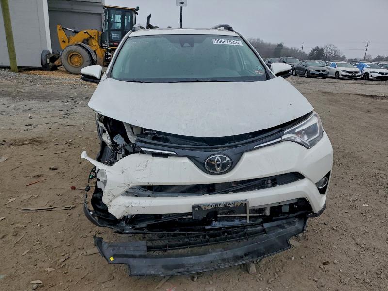 Фото 5 - TOYOTA RAV4