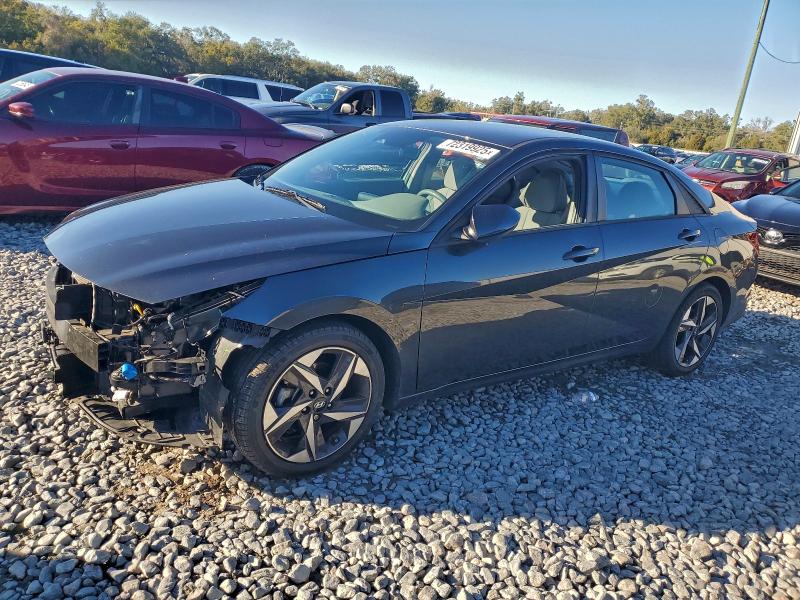 Фото 1 - HYUNDAI ELANTRA