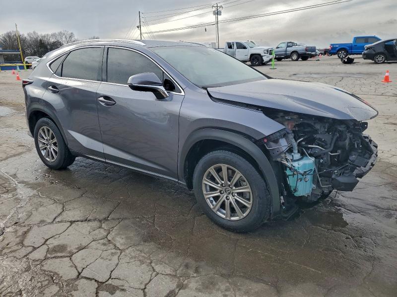 Фото 4 - LEXUS NX