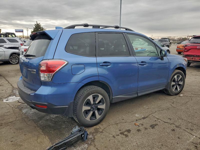 Фото 3 - SUBARU FORESTER