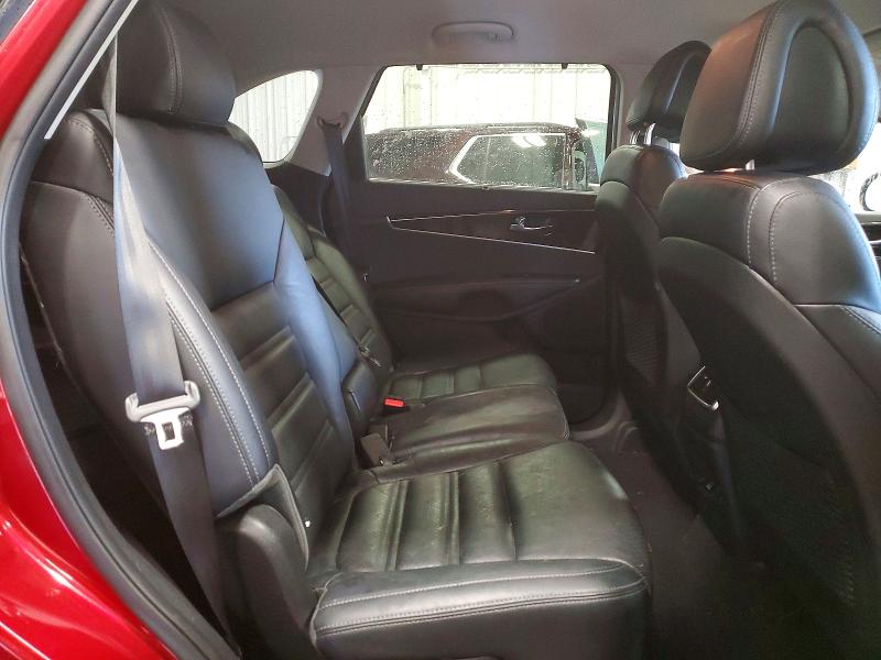 Фото 11 - KIA SORENTO