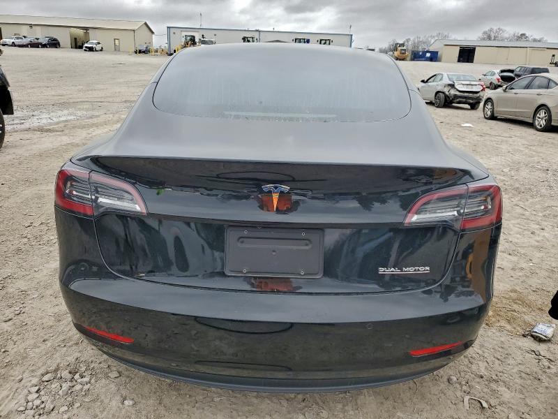 Фото 6 - TESLA MODEL 3