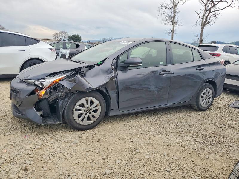 Фото 1 - TOYOTA PRIUS