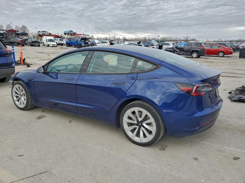 Фото 2 - TESLA MODEL 3