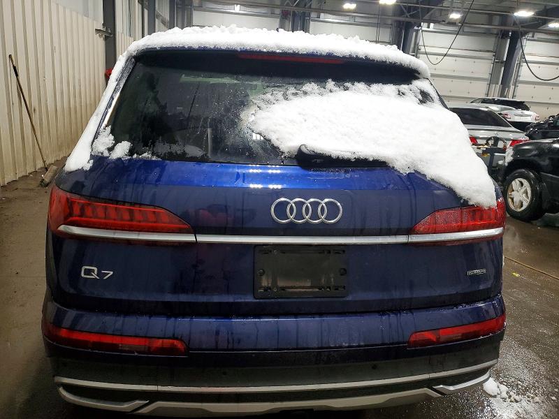 Фото 6 - AUDI Q7