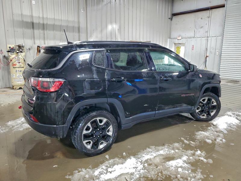 Фото 3 - JEEP COMPASS