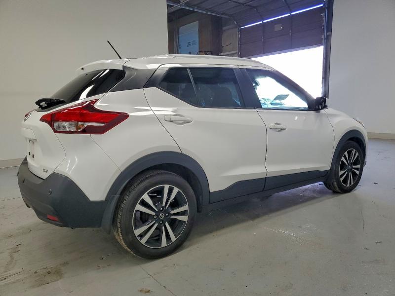 Фото 3 - NISSAN KICKS