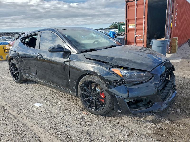 Фото 4 - HYUNDAI VELOSTER