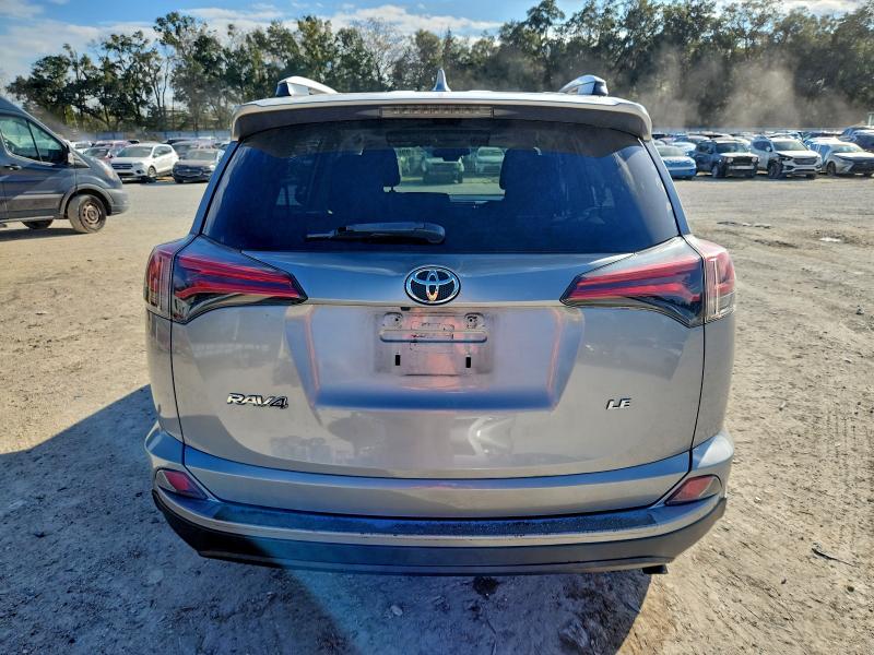 Фото 6 - TOYOTA RAV4