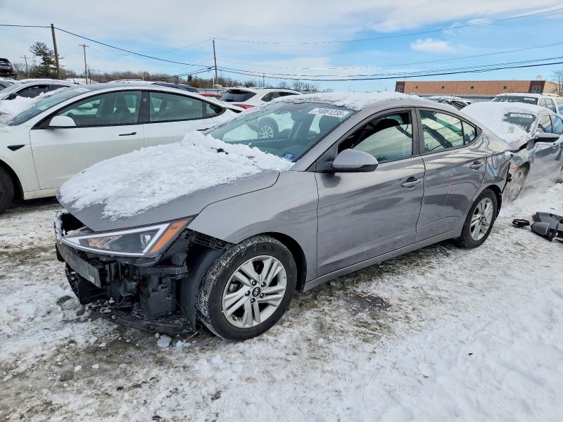 Фото 1 - HYUNDAI ELANTRA